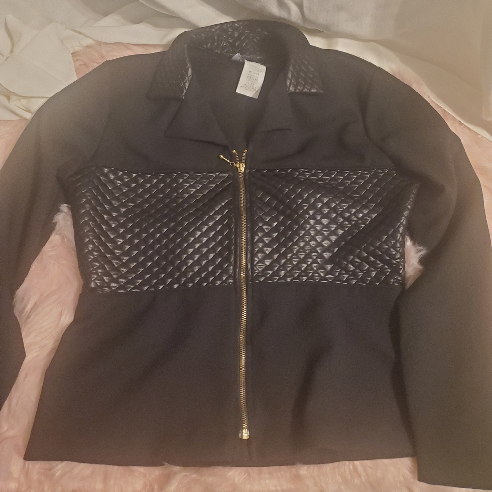 Cute black blazer